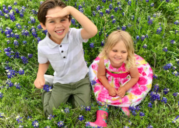 Earth Day is Sunday, April 22nd – a Simple Reminder that Our Bodies & Planet Deserve Love Too