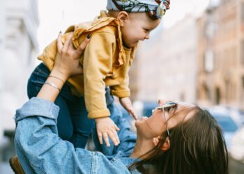 How to Incorporate Children Into Your Workout