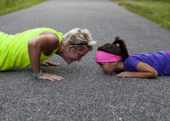 Fun-ercise! “Workouts” that Parents and Children Can Do Together