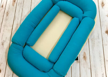 Sleep N’ Feed Review: a Nursing Pillow, Lounger and Traveling Bassinet All-in-One