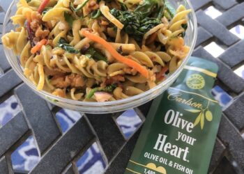 Plant-Powered Pasta Bacon Salad