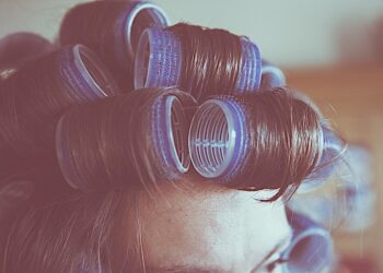 hot rollers vs curling iron